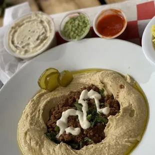 Hummus with Ground Beef