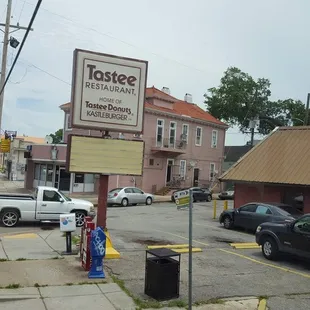 Tastee Restaurant Deli &amp; Donuts
