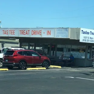 Beautiful day for a good burger!