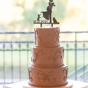 a three tiered wedding cake