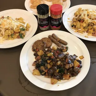 We offer personal chef services. We can bring breakfast/brunch to you!