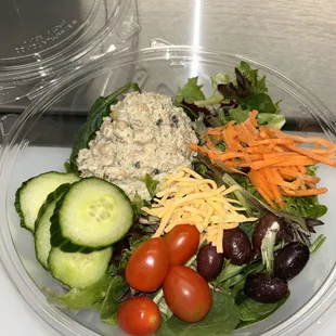 Classic Garden Salad with Vegan Chickpea Salad added.