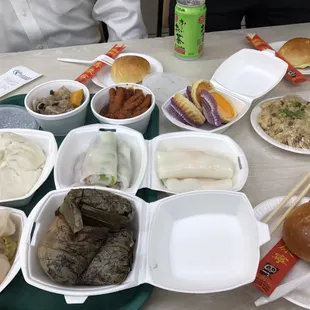 Assorted dim sum, good deal and fresh at 8am!