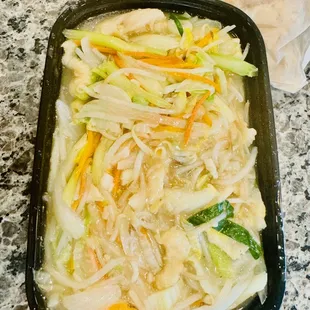 to go - NY Style Chicken Chow Mein