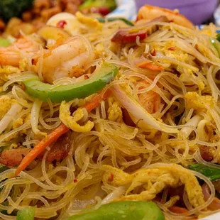 ramen and noodles, food