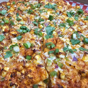 Butter Paneer Pizza
