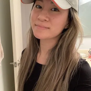 Yumi S.