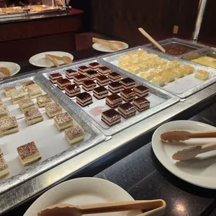 sushi and sashimi, interior