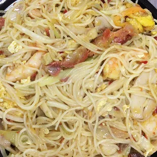 102 spicy singapore rice noodle(shrimp, pork, chicken)