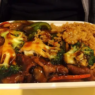 Hunan Beef with mixed vegetables