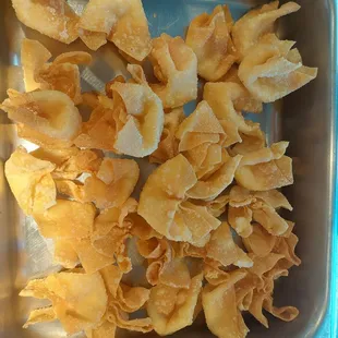 Cream cheese wontons