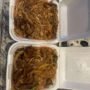 Beef chow fun