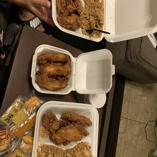 Chicken wing dinner combo- I DIDNOT order all this. Got it wrong