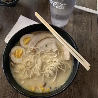 Deluxe Ramen