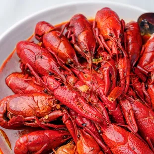 Crawfish W/ Hot &amp; Spicy Sauce