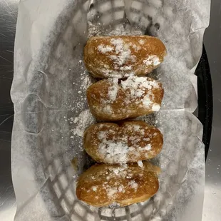 BEIGNETS