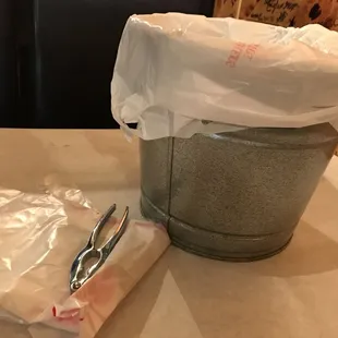 before the food comes server brought utencils bib gloves and wipes.