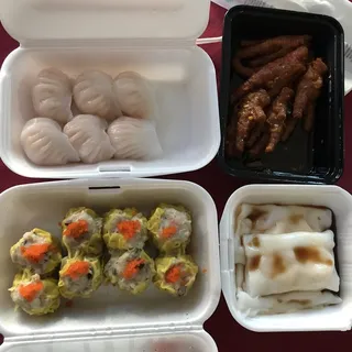 7. Steamed Chicken Feet
