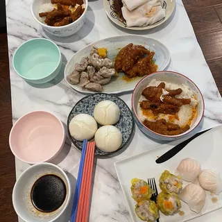 15. Garlic Spareribs Steamed Rice