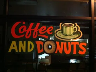 Donuts & Burgers To Go