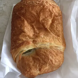 Ham &amp; cheese jalapeño croissant. Larger and more fillings vs Seaside in NB ($3)