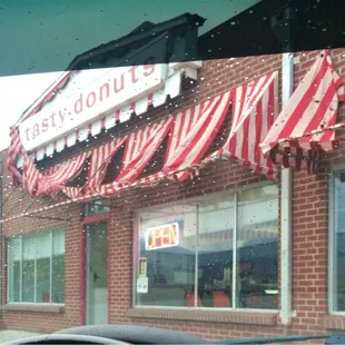 Just hear me out!  I know exactly what you're thinking....new+pretty = yummy...WRONG!!