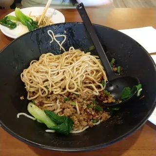 N2 Dan Dan Noodle