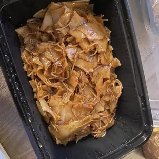 The noodles in for the Wah Tan Hor. Is nice to have the mix noodles. Reminds me of the Pasar Malam style.