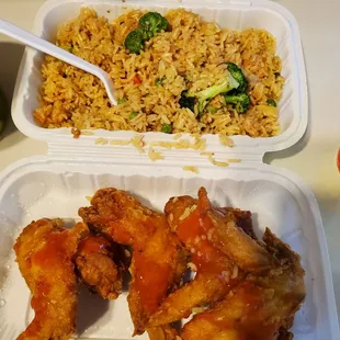 Chicken wings with Vegetable Fried Rice