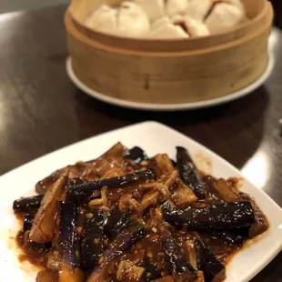 E23. Eggplant with Garlic Sauce C7. Pork BBQ Baos