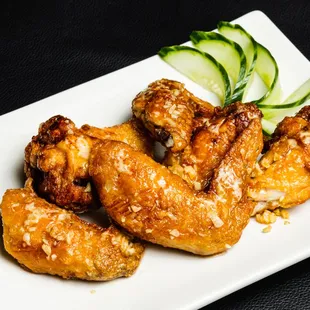 chicken wings and fried chicken, bbq wings, poultry, chicken wings, food, fried chicken wings, fried chicken, chicken, bbq chicken