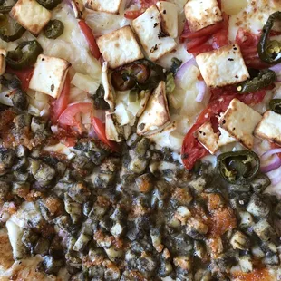 Garlic Paneer Pizza