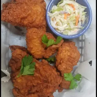 fried chicken and coleslaw