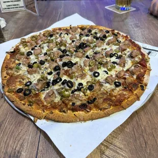 Tasty Variety Pizza - no green peppers, add black &amp; green olives