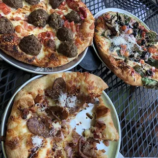 Bacon Gouda Pizza