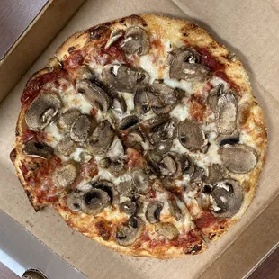 White Mushroom Pizza