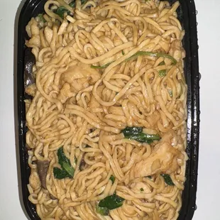 E-Fu noodles with chicken