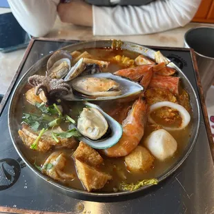 Tom Yum Pot