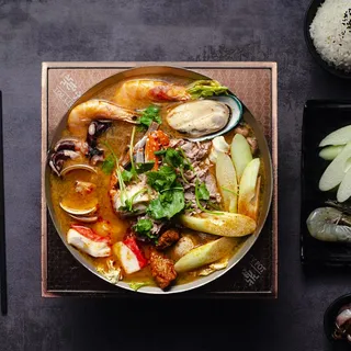 8. Thai Flavor Hot Soup