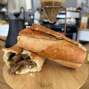 bánh mì bò sà lách