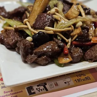 Filet Mignon Cubes with assorted Mushrooms