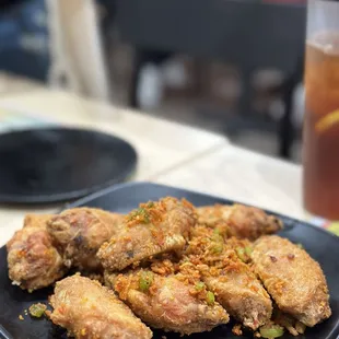 FRIED CHICKEN WINGS w/ SPICY SALT