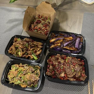 01. Beef & Tendon Chili Sauce