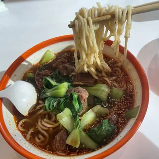 10. Chili Beef Stew Noodle Soup