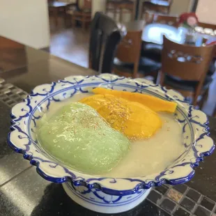 Love the Sweet Sticky Rice with Mango