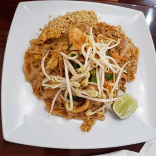 Looks OK?  Looks are deceptive.   I ate some despite rubbery noodles and way too fishy fish sauce.  4 hour stomach  Pad Thai