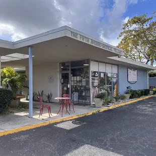 Front entrance and seating.