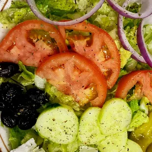 Greek Salad. L