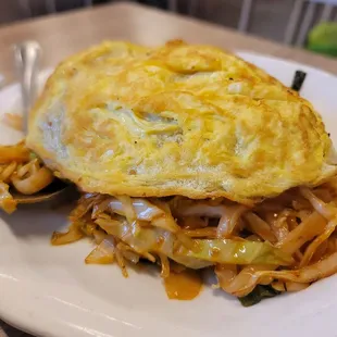 22. Special Hot Oil Noodle with Tomato &amp; Egg