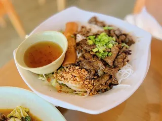 Saigon Noodle House